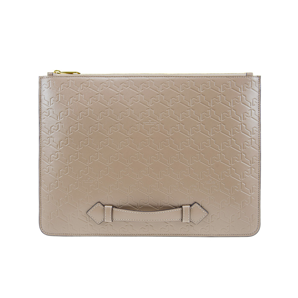 MAXI POUCH Monogram Almond